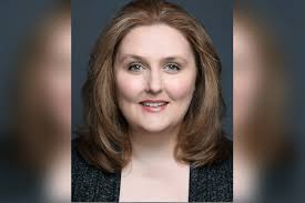 West End legend, Nadine Cox, delivers virtual performing arts masterclass  at South Devon College