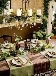 Homemade wreaths, handmade ornaments, and snowman cookies! Christmas Table Arrangements Top Christmas Table Decorations From Pinterest And Instagram Home Design Ideas Upsummit ã‚¯ãƒªã‚¹ãƒžã‚¹ã®ãƒ†ãƒ¼ãƒ–ãƒ«ãƒ‡ã‚³ãƒ¬ãƒ¼ã‚·ãƒ§ãƒ³ ã‚¯ãƒªã‚¹ãƒžã‚¹ã®å®¶ ã‚¯ãƒªã‚¹ãƒžã‚¹ éƒ¨å±‹é£¾ã‚Š