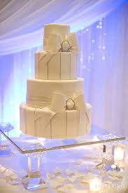 Sbd Events The Event Specialist Rhinestone Glass Cake Stand Bling Cakes Rhinestone Wedding Cake Acrylic Cake Stands
