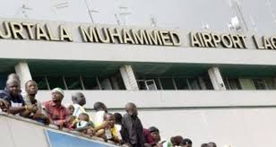Yuletide: Touts besiege MMIA for brickbusiness, engage in money laundering  for travellers - Armada