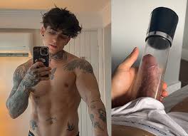 Famoso Henrique Lima usando Brinquedinho no Pau - Famosos Nus