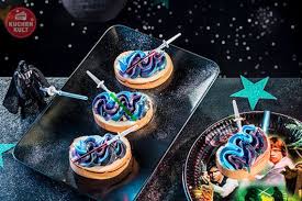 Star Wars Torte Kindergeburtstag Mit Kultfaktor Torte Kindergeburtstag Star Wars Kindergeburtstag Kindergeburtstagstorte