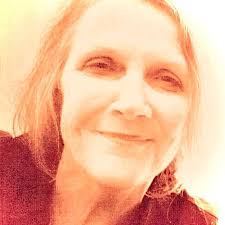 Deborah Winstead's Instagram, Twitter & Facebook