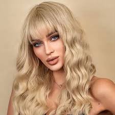 Good Night! It's late but this is me...in the silence of the night my soul  is creative and my mind makes it fly beyond the sky and my heart listens to  every