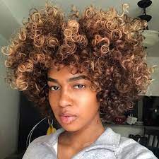 Natural Crush Of The Day Kalysseanthony Hashtag Curlyp In 2021 Dyed Natural Hair Hair Inspo Color Curly Hair Styles