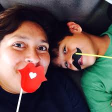 Elizabet Vargas's Instagram, Twitter & Facebook