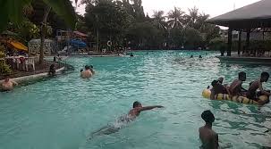 Kolam Renang Splash Swimming Pool Terletak Di Taman Semanan Indah Menawarkan Konsep Kolam Renang Terlengkap Di Jakarta Barat Jurnal34news