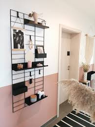 Heute geht es an den flur unserer mietwohnung, wir überstreichen die alte farbe und testen dabei das tesa perfect (scharfe. Farben Im Flur Bunte Inspiration Auf Couch
