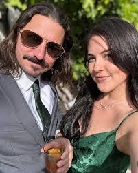 Jessica Rowley's Instagram, Twitter & Facebook