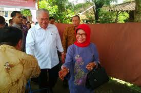 Maybe you would like to learn more about one of these? Ucapan Belasungkawa Atas Wafatnya Ibunda Jokowi Ramai Di Twitter