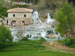 Bagni di petriolo si trova a/in: Toscana Le Terme Contro La Crisi Di Saturnia E Petriolo