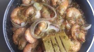 Resep masakan udang pedas udang mengandung banyak protein dan kalisum akan tetapi rendah kalori. Resipi Masak Udang Goreng Cili Berlado Pedas Sedap Youtube