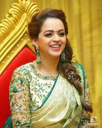 Hip Hop Ginger Actress Ginger Actress Old Actress Beautiful Actresses Actress Book Photograph In 2020 Actresses With Black Hair Ginger Actresses Bhavana Actress