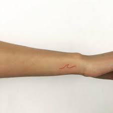 A small wave tattoo wristband is a great way to add some flare to your wrist. Small Wave Tattoos On Wrist Elegant Arts Tattoo
