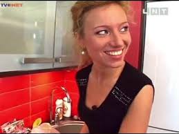 Fragments no Vitas Baļčunaites monoizrādes "Blūzs.Vita.Nova." (2010.gads)