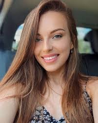 Sofia Russell's Instagram, Twitter & Facebook