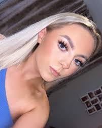 Ebony Hector's Instagram, Twitter & Facebook