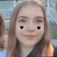 Hannah Napier's Instagram, Twitter & Facebook