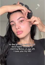 Dana Dasilva's Instagram, Twitter & Facebook