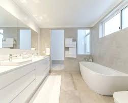 20 Bemerkenswert Bild Von Badezimmer Mit Eckbadewanne Modern Kleines Bad Renovierungen Eckbadewanne Badezimmer