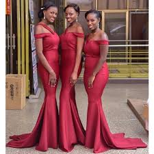 Mais aussi des robes plus sophistiquées pour les tenues de demoiselles d'honneur enfant. Nouveau 2020 Robes De Demoiselle D Honneur Africaine Bordeaux Satin Sirene Spaghetti Htti Sangle Longueur De Plancher Longue Robe D Invite De Mariage Pas Cher Femmes Robe Aliexpress