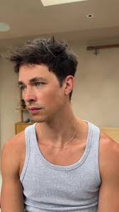 90s Brad Pitt Inspired Hairstyle Tutorial