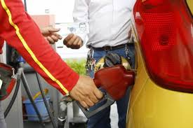 Difunden mentiras para sacar a la gente a votar berraca. Acuerdan Mantener Sobretasa A La Gasolina Vanguardia Com