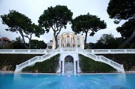Пътуването ще бъде лесно и удобно. Trianon Villa Caprice Des Dieux At Cap Martin Mediterran Hauser Nizza Von Paghera Green Service S R L Houzz