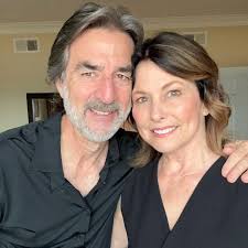 Doug is up to his shenanigans again. But this time he accidentally shrunk  the kids. 😳Oh well…smaller kids mean smaller gifts. Merry Christmas and  Happy New Year from the Lejuwaan-Jagerman family. 🎄❤️#christmascard #