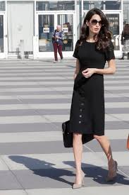 See more ideas about amal clooney, fashion, amal. Amal Clooney Und Ihre Handtaschensammlung Niemand Beherrscht Businessmode So Gut Wie Sie Vogue Germany