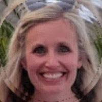 Jennifer Esch's Instagram, Twitter & Facebook