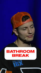 Girl at the end just not even paying attention 🙄 #comedy #standup  #standupcomedy #funny #mattrife #improv #crowdwork #improv