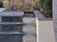 Terrasse Am Hang Praktisch Und Modern Gestalten 10 Tolle Ideen Hinterhof Neu Gestalten Gartengestaltung Moderne Gartenentwurfe