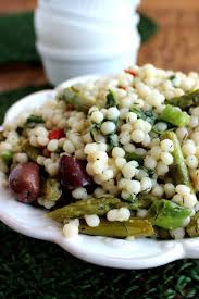 Cook 1 minute, stirring occasionally. Israeli Pearl Couscous Salad Has An Array Of Veggies Including Asparagus And Olives A Delicious Couscous Salad Recipes Best Salad Recipes Pearl Couscous Salad