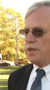 Grohman complains Holbrook misrepresents himself as a psychologist