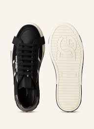 Dolce & Gabbana'S Expanded Sizing 
