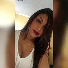 Sheena Cruz's Instagram, Twitter & Facebook