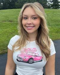 Marcie Sanders's Instagram, Twitter & Facebook