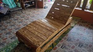 Kerusi kayu ini sinonim sangat dengan rumah kayu. Buat Kerusi Rehat Kayu Pain Tak Sangka Macam Ni Hasilnya Idea Reka Bentuk Diubah Saat Akhir Youtube
