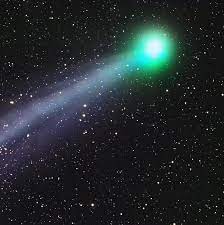 Why a Comet's Head Is Green, but Its Tail Is Not - The New York Times