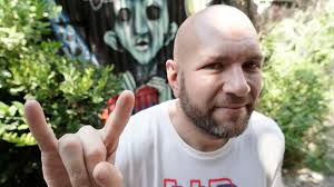 El medio rosarino multiplataforma que transmite por radio, tv y twitch