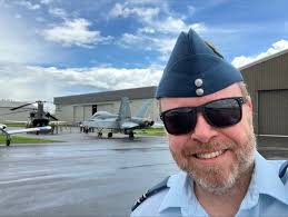 Marie-Helene de Vries