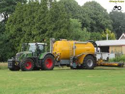 An oil tanker, also known as a petroleum tanker, is a ship designed for the bulk transport of oil or its products. Foto Fendt 720 Van Schoenmaker Transport B V