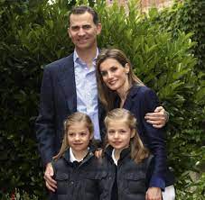 Endlich traut sie sich wieder was. Konigshauser Leonor Von Spanien Kronprinzessin Mit Acht Jahren Welt