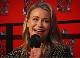 The 100 cast panel at the German comic con. Found