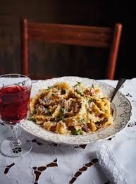 Linguinis Aux Fruits De Mer Ricardo Recipe In 2020 Braised Pork Best Pasta Dishes Mushroom Pasta
