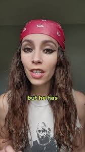 Lucy Amos's Instagram, Twitter & Facebook