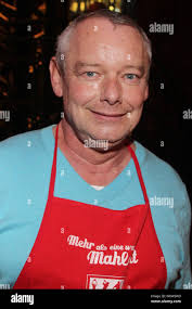 Harry Schulz, Mehr als eine warme Mahlzeit, Fischauktionshalle Hamburg,  04.12.2018 Stock Photo