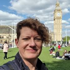 happysaturday #dowhatyoulove #escapetothecountry #presenter #host