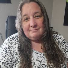 Studio for senior pictures in suit?